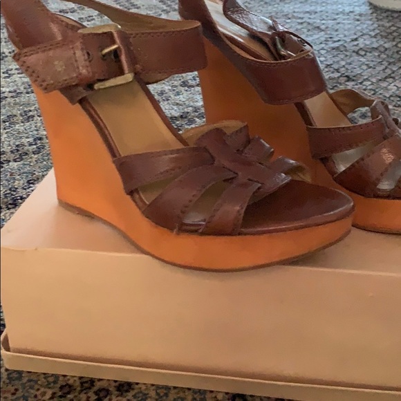 Stuart Weitzman sandals - Picture 2 of 4